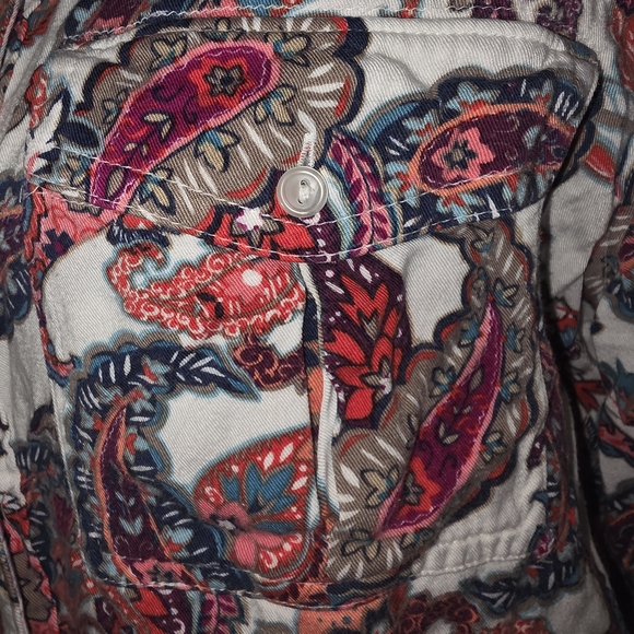 Liz Claiborne White Button-Down Paisley Shirt with Red & Blue Accents - Picture 4 of 7